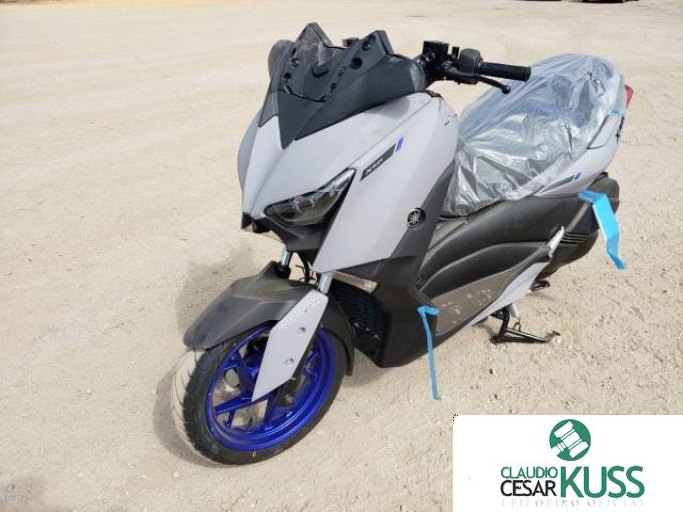 YAMAHA XMAX 22/22