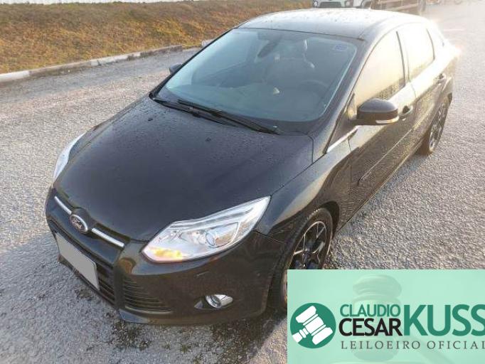 FORD FOCUS SEDAN 14/14